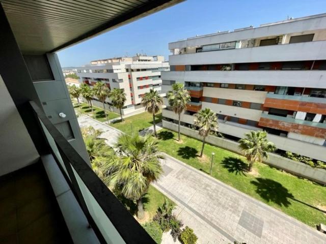 Gatu Premium Racimo, Terraza, Piscina, Aire Ac, Wifi Y Parking " Preferente Mayores De 25 Anos Y Familias " El Puerto de Santa María Exterior foto
